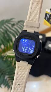 ساعت کاسیو مدل2302کرم رنگ ضداب
