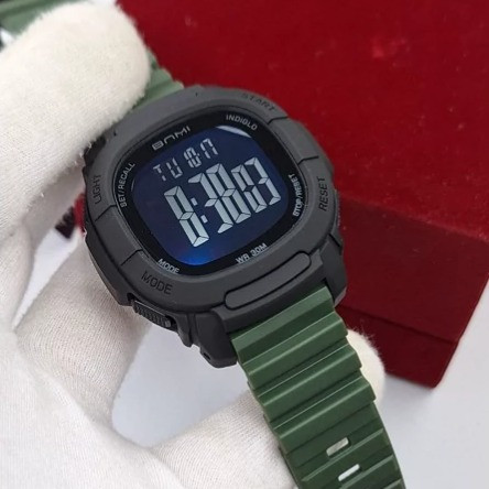 ساعت بنمی ضداب شرکتی دیجیتال سبز